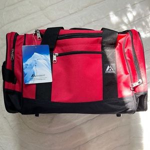 Everest Duffel Bag 💼❤️